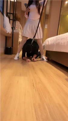 图片[6]_【喵主】骑马转胯/贝壳头白袜踩虐/磕头/清理脏鞋底/吃白袜_HD绳艺资源