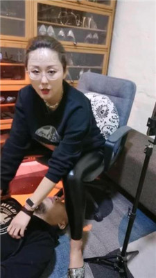 【绳艺导师菲主】掐乳/妻主臭脚狠虐绿帽_HD绳艺资源