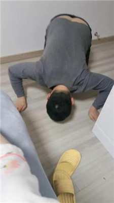 图片[7]_【青岛大混子】圈养奴伺候主人就寝_HD绳艺资源