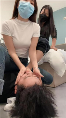 图片[12]_【草莓奶昔】双S牛仔胯下羞辱/连环耳光踩踏深喉【双视角版】_HD绳艺资源