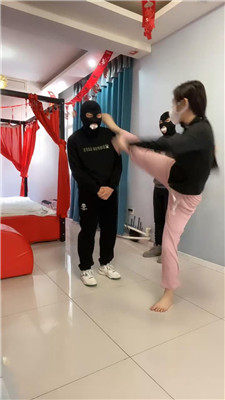 图片[4]_【精神小妹】跆拳道妹妹真人靶训练_HD绳艺资源