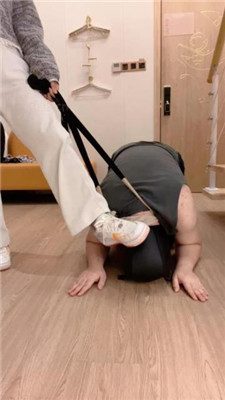 图片[7]_【可可公主】运动鞋踩踏/骑马转胯/训练/狂吸臭白袜_HD绳艺资源