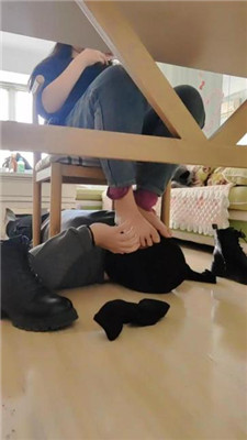 图片[2]_【樱樱】桌底视角-近距离-玩虐贱奴【上】_HD绳艺资源