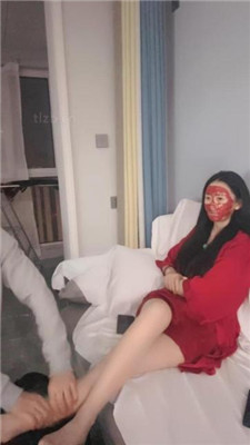 【尤金女皇】过年家奴下跪伺候_HD绳艺资源