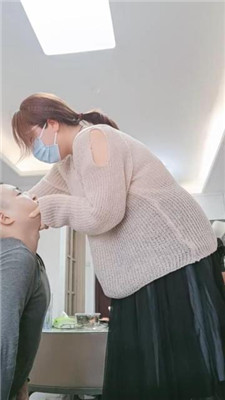 图片[2]_【嗯哼】暴揍-狠抽耳光/掐乳/白袜脚捂脸_HD绳艺资源