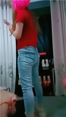 【女慕乐】母畜-骑马骑脖转胯/跪舔脏运动鞋_HD绳艺资源