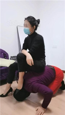 图片[9]_【凌儿女神】新年第一鞭-重度训练/狗爪子踩出血_HD绳艺资源