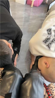 图片[8]_【莫吉托】性感S长靴虐-双刑奴的悲惨生活_HD绳艺资源