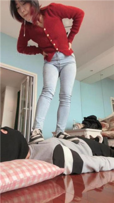 图片[10]_【朱砂痣】情人节-和我的脚底接吻-超臭白袜脚捂脸_HD绳艺资源