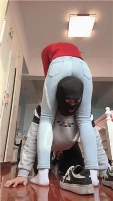 图片[14]_【朱砂痣】情人节-和我的脚底接吻-超臭白袜脚捂脸_HD绳艺资源