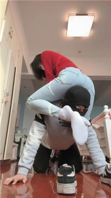 图片[15]_【朱砂痣】情人节-和我的脚底接吻-超臭白袜脚捂脸_HD绳艺资源