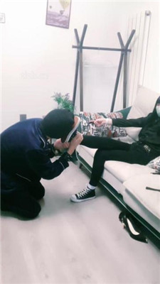 【大小姐】跪舔高帮帆布鞋白袜/训练/手铐绳艺技巧_HD绳艺资源