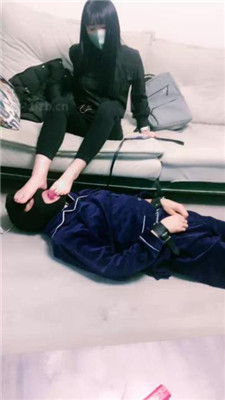 图片[13]_【大小姐】跪舔高帮帆布鞋白袜/训练/手铐绳艺技巧_HD绳艺资源