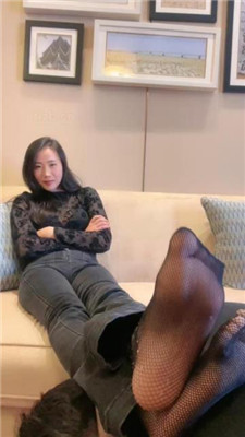 图片[2]_【爱丽丝】黑丝网袜御姐-当脚垫/口吐喂食/高跟踩踏_HD绳艺资源