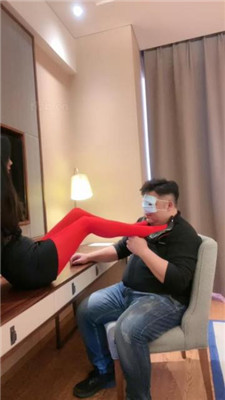 图片[9]_【爱丽丝】黑丝网袜御姐-当脚垫/口吐喂食/高跟踩踏_HD绳艺资源