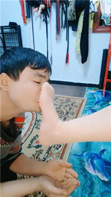 图片[4]_【西安欣】喂口水/跪舔高跟肉丝/耳光训练_HD绳艺资源