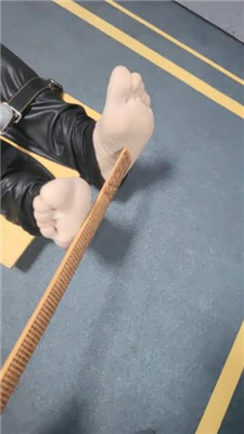 图片[9]_【东营天香百合】刑房囚禁-训练/高跟长靴踩_HD绳艺资源