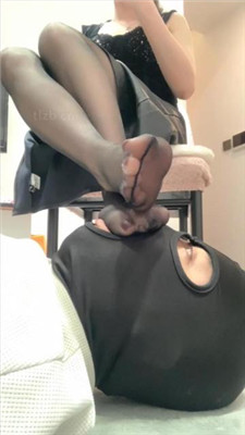 图片[13]_【小麦】高跟踩狗爪/揪耳朵/虐乳/黑丝脚插嘴/强迫喂食_HD绳艺资源