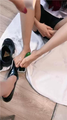 图片[10]_【米开朗】母畜-高跟美腿踩狗_HD绳艺资源