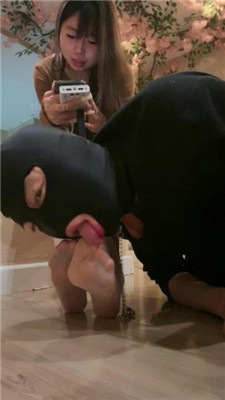 图片[4]_【妈咪酱】近距离高跟肉丝玉足狂舔_HD绳艺资源