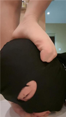 图片[11]_【妈咪酱】近距离高跟肉丝玉足狂舔_HD绳艺资源