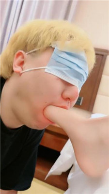 图片[13]_【精神小妹】双S-母畜-闻舔白袜裸足/喂漱口水_HD绳艺资源