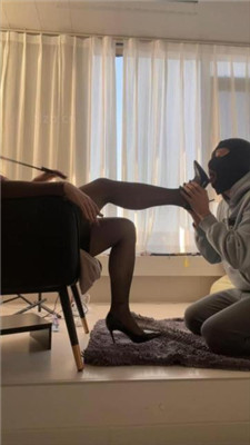 图片[3]_【黛帝】转胯爬行/耳光/高跟美腿蹂躏/喂食酸奶_HD绳艺资源