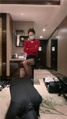 图片[8]_【jenn】踩踏狗爪/耳光/转胯/黑丝脚狂舔_HD绳艺资源