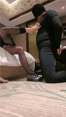 图片[20]_【jenn】踩踏狗爪/耳光/转胯/黑丝脚狂舔_HD绳艺资源