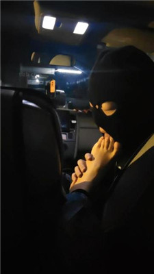 图片[2]_【樱樱】阳台-车内;让贱奴舔雪地靴白袜臭脚【上】_HD绳艺资源