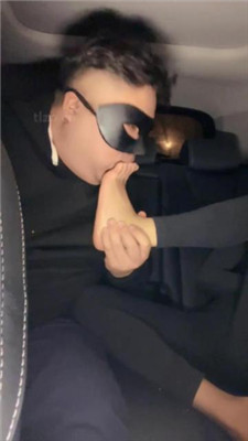 图片[6]_【爱丽丝】车内超臭运动鞋白袜气味辱_HD绳艺资源