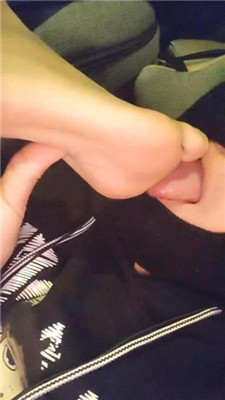 【樱樱】阳台-车内;让贱奴舔雪地靴白袜臭脚【下】_HD绳艺资源