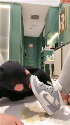 图片[8]_【冷颜】面包酸奶喂食/清理鞋缝/香水辱/圣水/内裤分泌物_HD绳艺资源