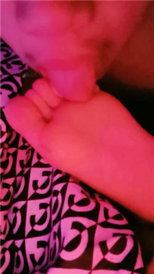 图片[4]_【秋辞情侣】夫奴-近距离裸足恋足舔_HD绳艺资源