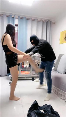 图片[12]_【伊兮夫妻】长靴S-虐废绿帽老公-提档耳光/胯下辱/臭脚捂脸_HD绳艺资源