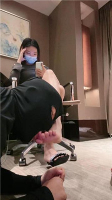 图片[7]_【jenn】裸足恋足狂舔/高跟凉鞋踩_HD绳艺资源