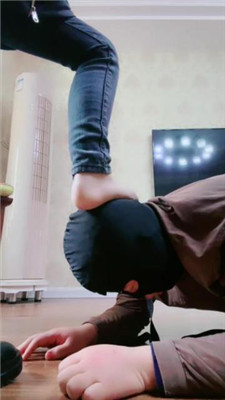 图片[3]_【梦凡】脏短靴重度虐打/肉丝脚狂舔/闻鞋窝_HD绳艺资源