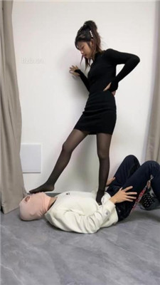 图片[10]_【樱木花道】抽耳光/提档/踩踏/清理脏皮靴/人肉坐垫_HD绳艺资源