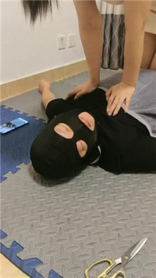 图片[8]_【三亚小归宿】高帮高帮鞋全体重踩踏_HD绳艺资源