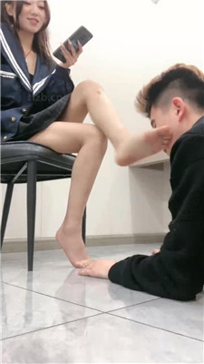 【LL77】艺校女神-黑棉袜皮鞋玩弄狗弟弟_HD绳艺资源