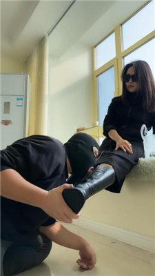 图片[10]_【辣姐】贱奴养成计划-迷恋靴子黑丝美腿_HD绳艺资源