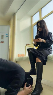 图片[12]_【辣姐】贱奴养成计划-迷恋靴子黑丝美腿_HD绳艺资源