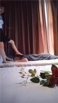 图片[6]_【半糖】美女技师S-踩踏/舔脚舔鞋_HD绳艺资源