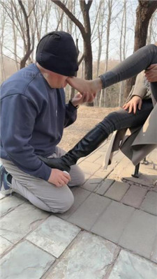 图片[12]_【苒溪】公园遛狗-骑马提档/耳光口水/舔鞋/磕头转胯/皮鞋踩狗头_HD绳艺资源