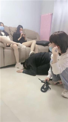 图片[18]_【文文文文】素人3S-运动鞋原味棉袜气味辱/踩踏虐打【四视角版】_HD绳艺资源