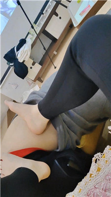 图片[8]_【樱樱】私人影院裸足踩脚垫_HD绳艺资源