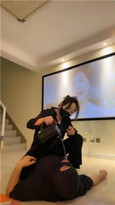 图片[14]_【辣姐】白领S高跟踩虐老板狗/狗盆喂狗粮/舔脚趾_HD绳艺资源