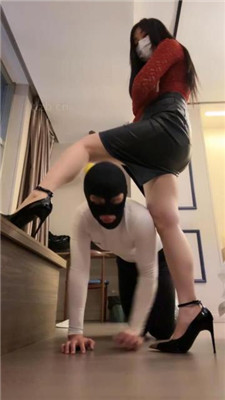 图片[13]_【小x大王】教训偷闻鞋子的健身教练_HD绳艺资源