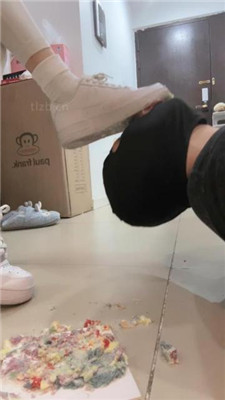 图片[9]_【苒溪】空军一号白棉袜-踩虐家奴_HD绳艺资源