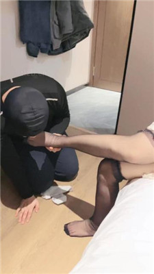 图片[2]_【云斯情侣】舔脚深喉/口水转胯/磕头骑马_HD绳艺资源